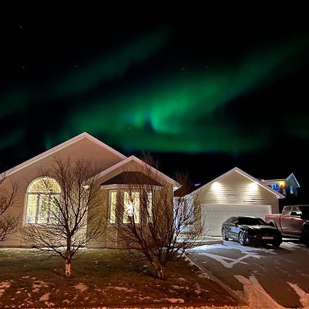 4-Bedroom Villa With Private Gym And Hot-Tub Reykjavik Luaran gambar